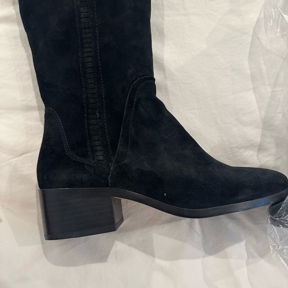 Brand New Vince Camuto Kochelda Over the Knee Boot Black Suede Size 8.5M - Picture 3 of 6
